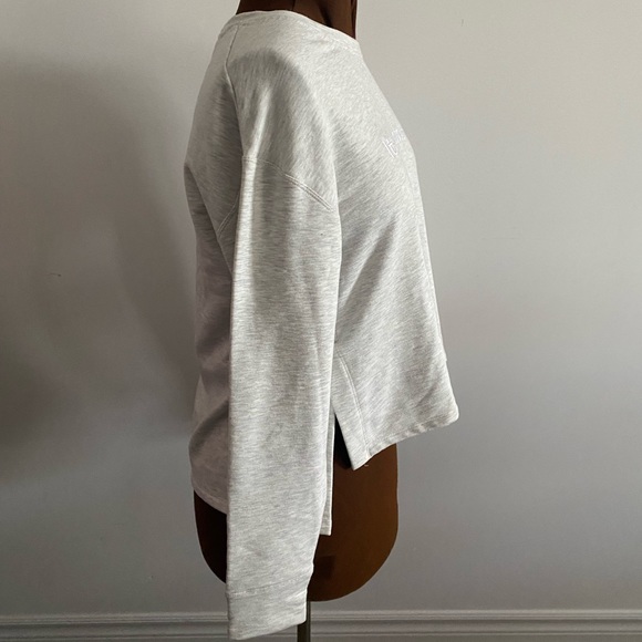 🤍HYBA🤍Activewear sweater in grey. Size large. Like new condition. Never worn. - Picture 3 of 16